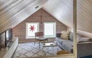 Nice Home In Åkersberga With Wifi