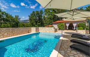 Lovely Apartment In Jadranovo With Wifi