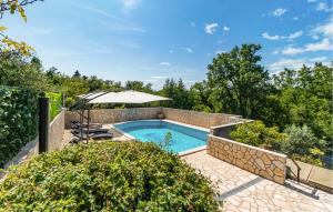 Lovely Apartment In Jadranovo With Wifi