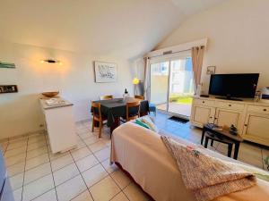 Maison 3 pièces avec Terrasse et Garage, proche centre de Quiberon - FR-1-478-117