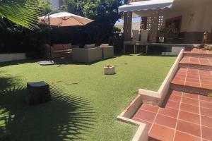 Adosado al lado del Torreón