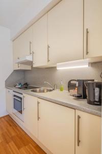 Dry Flower Apt. 2BR. Rooftop new