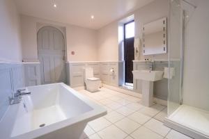 Deluxe Double Room room in Waterton Park Hotel