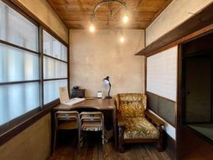 Nogataの商店街の一角にあるちいさな隠れ家 忘覚庵
