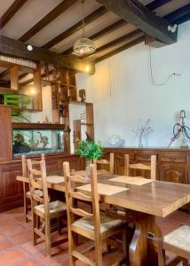 Appartements L echapee authentique veranda climatisee et barbecue : photos des chambres