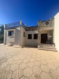 Large Bungalow Villa Mountain and Sea View Family Friendly - Orga