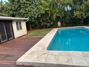 Best Vacation rental house close to Kahala Beach !