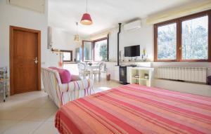 Beautiful Apartment In Camaiore