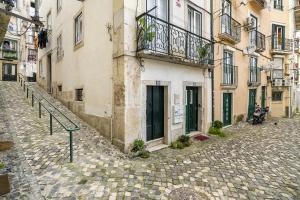 WHome Cozy Alfama Haven: Perfect for Exploring Lisbon