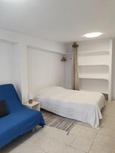 Les pieds dans leau aux Mers du Sud - Gruissan Les Ayguades