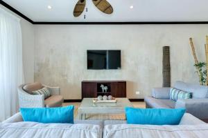 Diamante del Sol 202N - 2nd Floor Ocean View