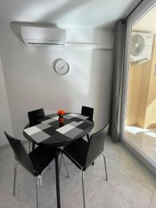 Apartamento Apolo 7 centro 250m playa