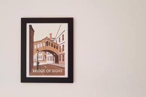 Modern Apartment in the Heart of Oxford with Secure Underground Parking