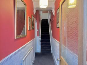 Nunmill Nest By Bishy Road With Free Parking