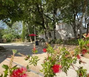 Maison en pleine nature -Domaine des mille pierres - Tresques