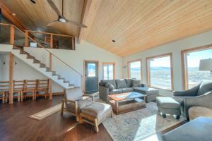 Madison Anglers House