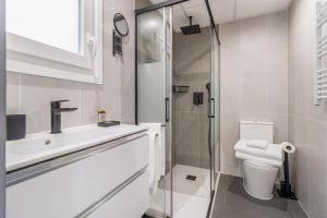 Stylish New Apartment with Terrace in the Heart of La Latina - Latina Toledo Ático I