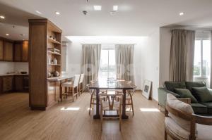 Stylish apt blocks away from Shopping Mcal Lopez