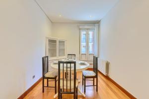 Ayuntamiento Cerca del Casco Viejo & Parking