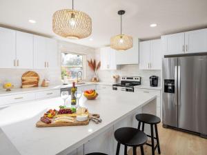 Sweet Serenity-Private Pool-8 Mins to Old Town