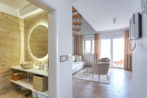 Apartment Jasmin - Amazing Seaview Maisonette with direct beach access 