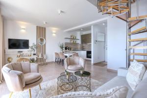 Apartment Jasmin - Amazing Seaview Maisonette with direct beach access 