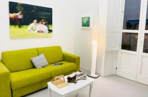 Hackert Art Room Apartment img22