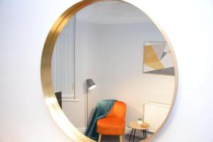 Salisbury - New 3br home, wifi, parking, sleeps 6, near Liverpool city centre