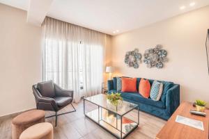 Fully Serviced Apartment at Regatta Living - 3B