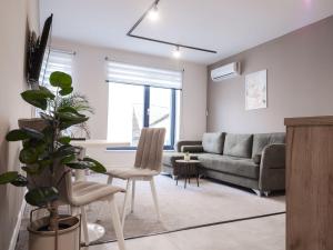 GAVAS Modern Central Apartments