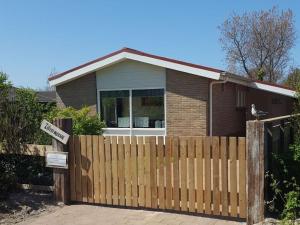 Holiday home De Zilvermeeuw