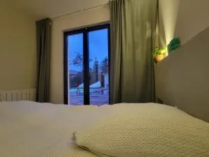 Maison familiale avec piscine - Pompignac