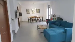 MRȘ House 2 - Dobroeşti