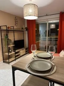 L’amour à la plage - 弗龙蒂尼昂