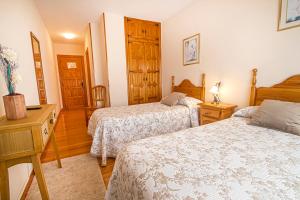 Double Room with Private Bathroom room in Posada la Hijuela
