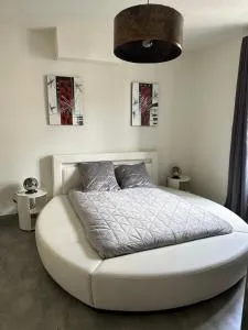 F2 hyper centre ville Lons - Montmorot