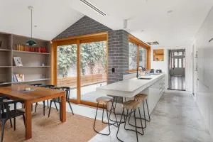 The Atrium - Clifton Hill