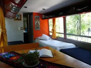 Cabaña Bus LUYHANE - Yala