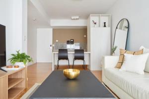 Nido at Quartier del Polo