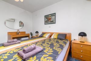 Holiday house with a parking space Medulin - 13655