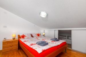 Holiday house with a parking space Medulin - 13655