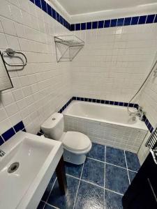 Chelsea Cloisters - One Bedroom Serviced Apartment