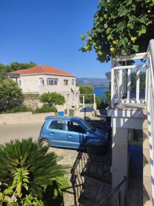 Apartments by the sea Lumbarda, Korcula - 4348