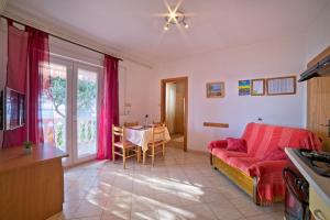 Apartments with a parking space Supetarska Draga - Gonar, Rab - 22586