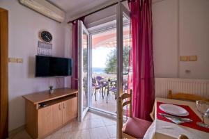 Apartments with parking space Supetarska Draga - Gonar, Rab - 22586