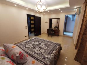 2BR with Nile overlooking