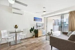 Bright Inner-City 1-Bed with Spacious Balcony - Brisbane