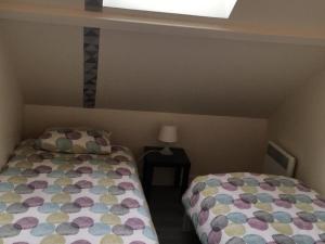 Maisons de vacances Gite Cangey, 3 pieces, 4 personnes - FR-1-381-377 : photos des chambres