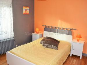 Maisons de vacances Gite Montlouis-sur-Loire, 3 pieces, 4 personnes - FR-1-381-436 : photos des chambres