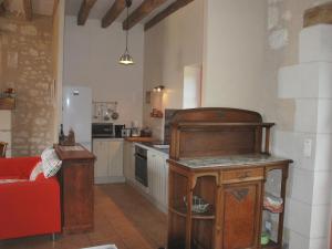 Gîte Tourangeau près de Loches avec Cheminée et Jardin - FR-1-381-40